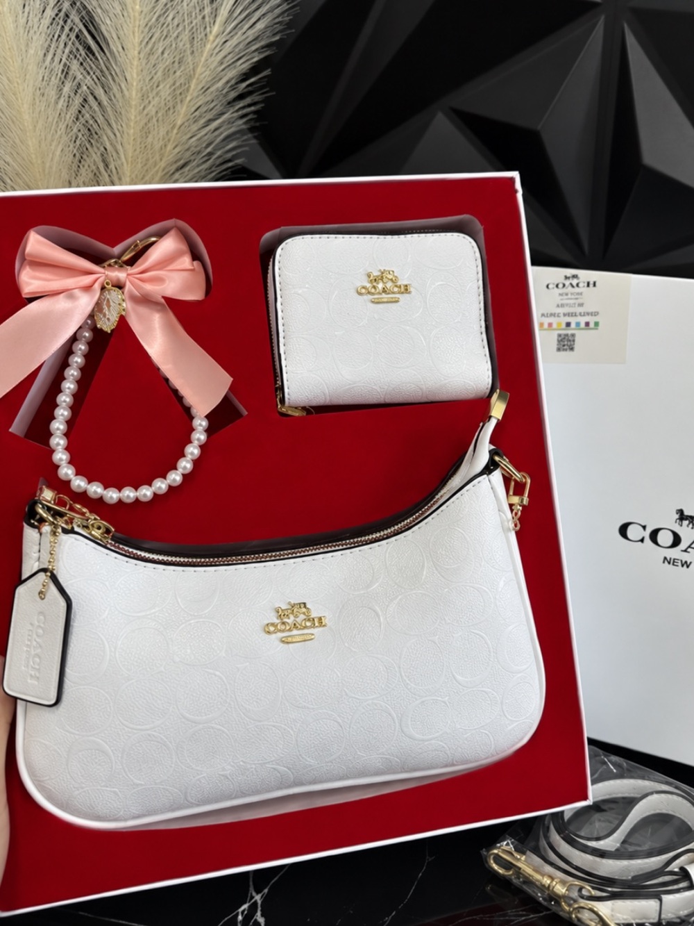 Coach White Embossed Leather Shoulder Bag with Matching Wallet